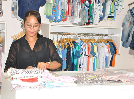 2211-cotidiano-comercio-taianelima2