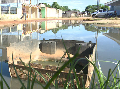 260515-cotidiano-esgoto-tvgazeta