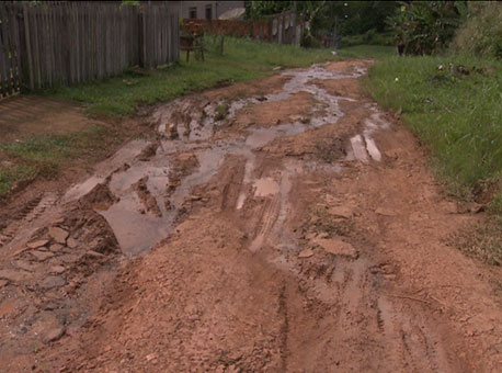 270515-cotidiano-ruaandiroba-tvgazeta