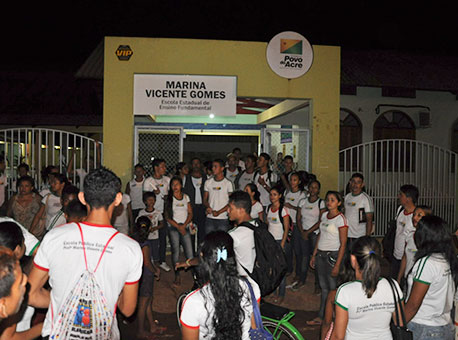 280515-cotidiano-protestoalunos-cleriston2