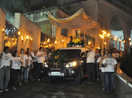 060615-cotidiano-processao-cleriston