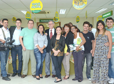 080615-cotidiano-bancodaamazonia-diegogurgel