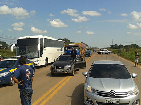 230615-cotidiano-bloquiocidadedopovo-cedida2