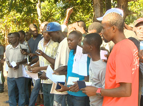 250615-cotidiano-haitianos-tvgazeta