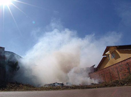 290615-cotidiano-queimadaurbana-altinomachado