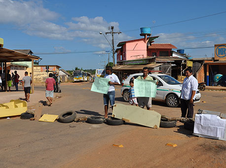 300615-cotidiano-protesto-cleriston