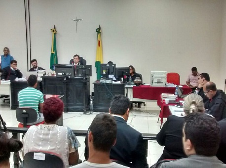 010715-policia-julgamento