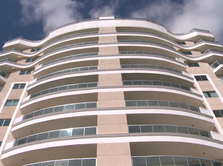 080715-cotidiano-quedadoelevador-tvgazeta