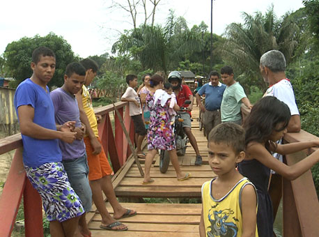 090715-cotidiano-caraoburitis-tvgazeta2