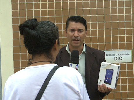 090715-policia-roubodecelular-tvgazeta