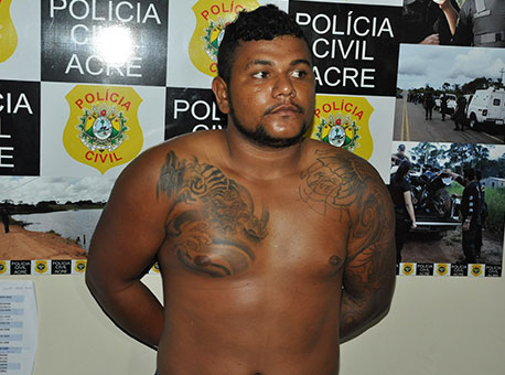 120715-policia-sabonetemandado-cleriston