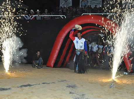 270715-cotidiano-aberturarodeio-cleriston2