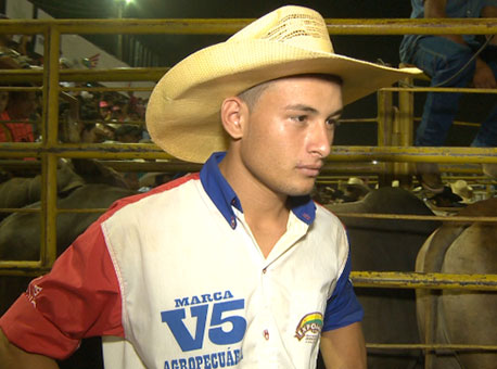 280715-cotidiano-peaorodeio-cleriston