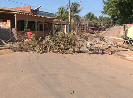 300715-cotidiano-comunidaderua-tvgazeta