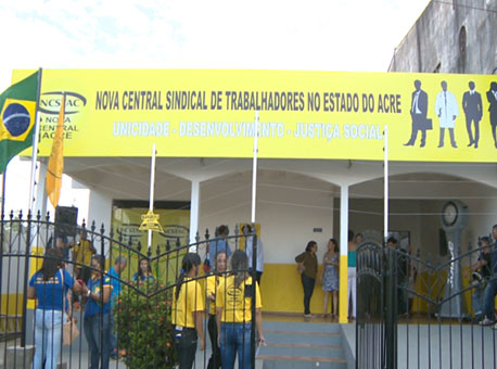 100815-politica-cemtralsindicato-tvgazeta