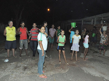 130815-cotidiano-faltadeagua-tvgazeta