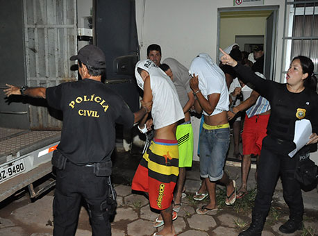 280815-policia-transferenciapresos-cleriston