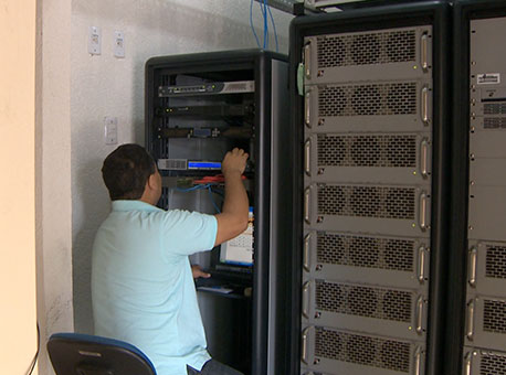 310815-cotidiano-apagao-tvgazeta