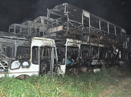 310815-policia-incendioonibus-cleriston