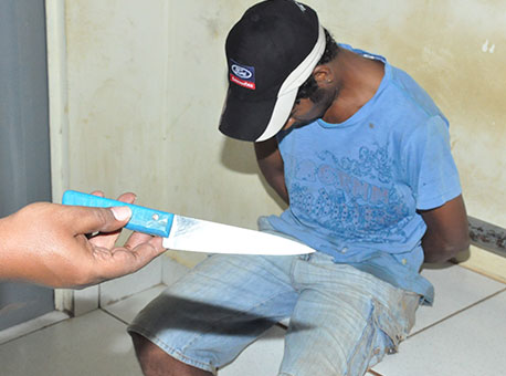 040915-policia-homemarmadofaca-cleriston