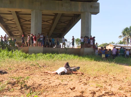 100915-policia-assassinatopontedauniao-tvgazeta