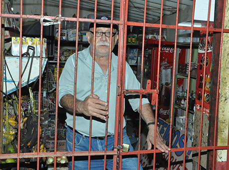 170915-policia-comercianteviachicomendes-cleriston