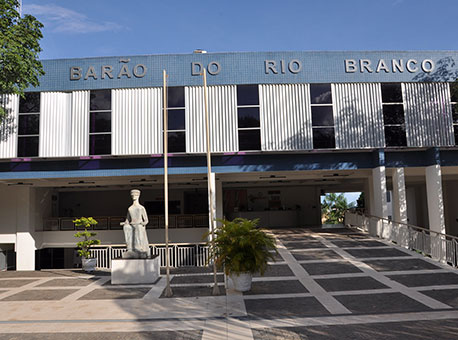 271015-cotidiano-forumbaraoriobranco-cleriston