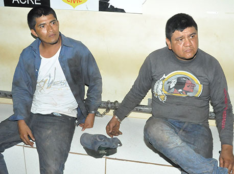 281015-policia-peruanos-cleriston