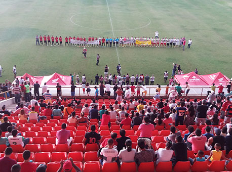 091115-esporte-copaocomunitario-taianelima