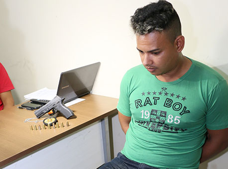 211115-policia-presocompistola-cleriston