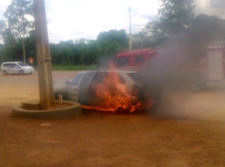 271115-policia-incendio-cedida