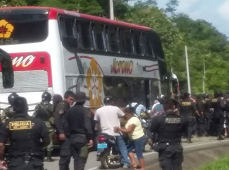 301115-cotidiano-onibusperu-cedida