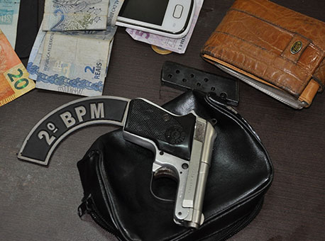 111215-policia-pistolaapreendida-cleriston