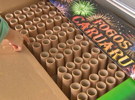 301215-cotidiano-fogosartificio-tvgazeta