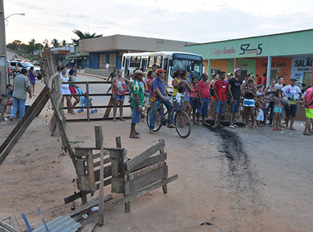 130116-cotidiano-protesto-cleriston