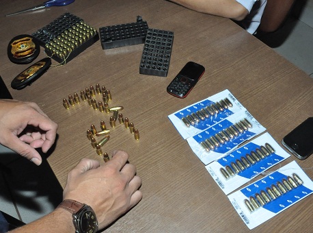 150116-policia-prisao-acusado-municoes