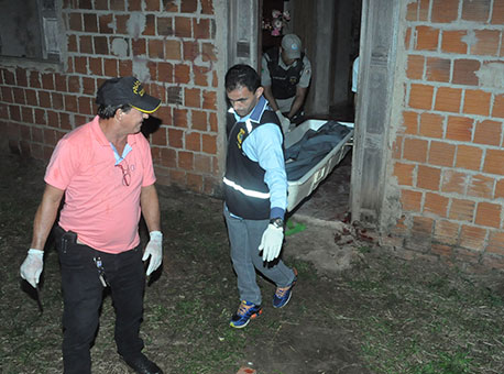 160116-policia-homemassassinado-cleriston