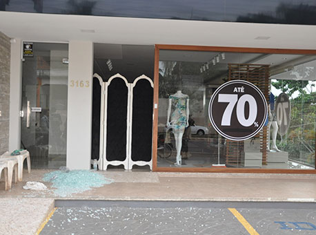 010216-policia-lojaarrombada-cleriston