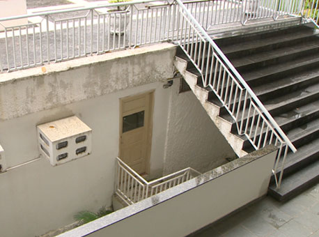 010216-policia-saladearmas-tvgazeta