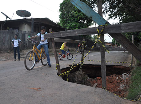 170316-cotidiano-buraconarua-cleriston