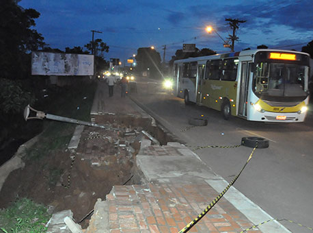 280316-cotidiano-cratera-cleriston