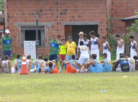 290316-esporte-galotreino-tvgazeta2