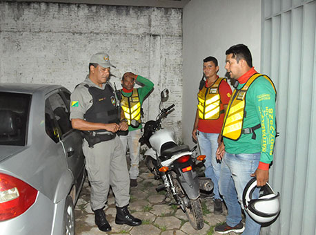 300316-policia-mototaxista-cleriston