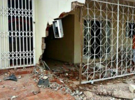 100416-policia-casaarrombada-cedida