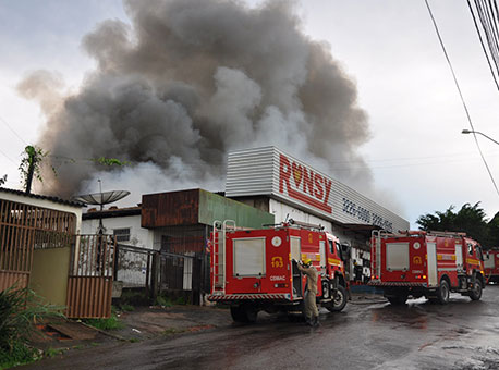 100416-policia-incendio-cleriston
