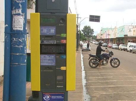 150416-cotidiano-zonaazul-tvgazeta