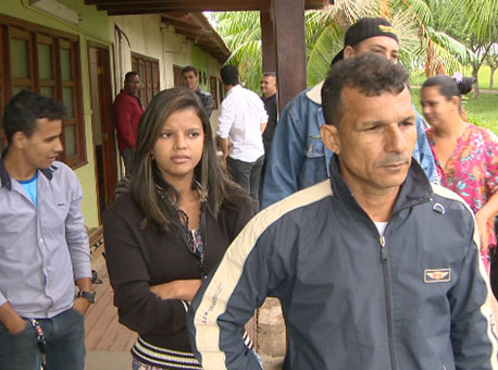 270416-politica-protestosehab-tvgazeta