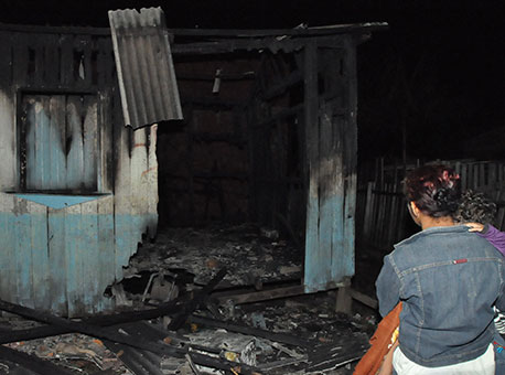 280416-policia-incendio-cleriston2