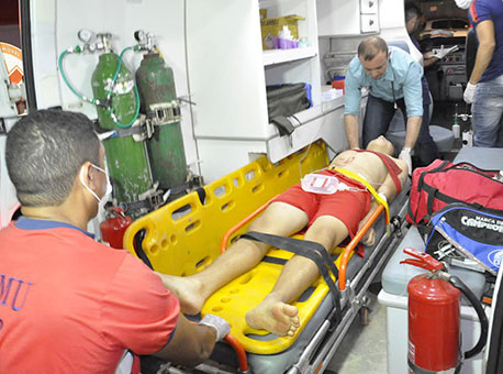 040516-policia-jovembaleado-cleriston