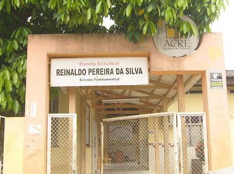 190516-cotidiano-escolaabandonada-tvgazeta